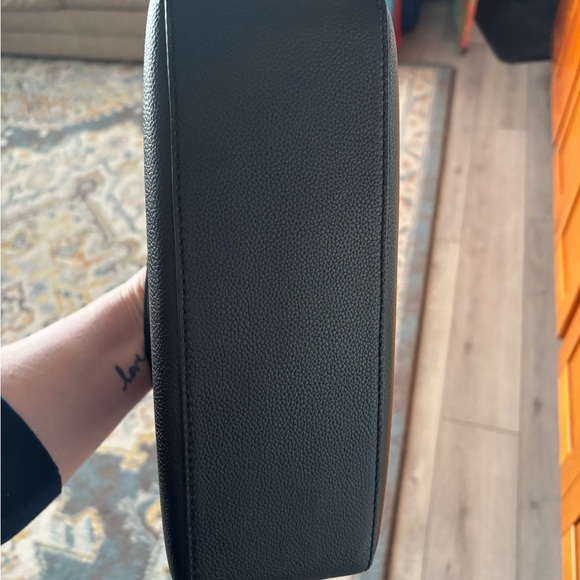 Tory Burch Perry Shoulder Bag - Black Leather with Gold Chain - Picture 5 of 10